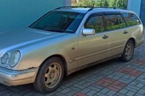 Mercedes E-class W210 1995–2002 Okenné deflektory SW (4 ks, HIC) fotografia 5
