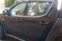 Mitsubishi L200 2006–2015 Deflektory okien (4 ks, HIC) fotografia 1