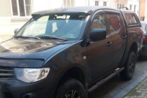 Mitsubishi L200 2006–2015 Deflektory okien (4 ks, HIC) fotografia 4