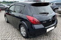 Nissan Tiida 2004–2011 Okenné deflektory HB (4 ks, HIC) fotografia 2