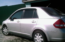 Nissan Tiida 2004–2011 Deflektory okien SD (4 ks, HIC) fotografia 1