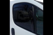 Opel Vivaro 2001–2015 Vkladané okenné deflektory (2 ks, HIC) fotografia 6