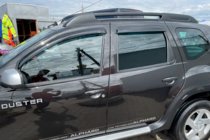 Renault Duster 2008–2017 Deflektory okien (4 ks, HIC) fotografia 1