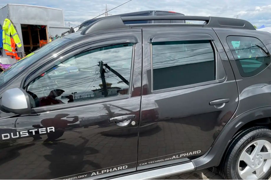 Renault Duster 2008–2017 Deflektory okien (4 ks, HIC) Image