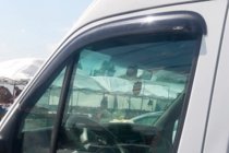 Renault Master 1998–2010 Okenné veterné deflektory (2 ks, HIC) fotografia 3