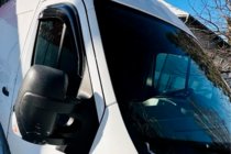 Renault Master 2011–2023 Okenné veterné deflektory (2 ks, HIC) fotografia 6