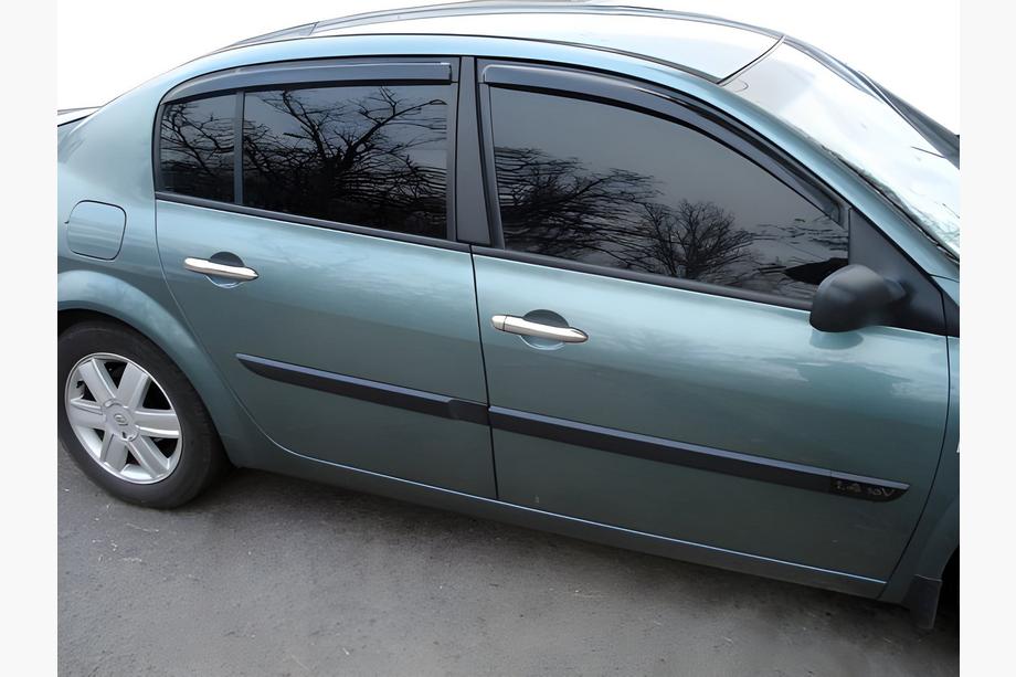 Renault Megane II 2004–2009 Deflektory okien SD (4 ks, HIC) Image