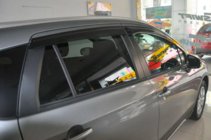 Suzuki SX4 S-Cross 2013–2016 Deflektory okien (4 ks, HIC) fotografia 3