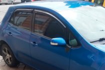 Toyota Auris 2007–2012 Deflektory okien (4 ks, HIC) fotografia 1