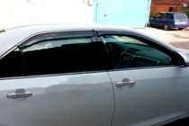 Toyota Camry 2011–2017 Okenné deflektory s chrómovou lištou (2011-2017 EU / 2011-2014 USA, 4 ks, HIC) fotografia 7