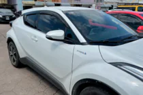 Toyota C-HR 2016–2023 Deflektory okien (4 ks, HIC) fotografia 4