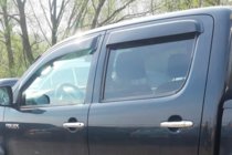 Toyota Hilux 2006–2015 Deflektory okien (4 ks, HIC) fotografia 2
