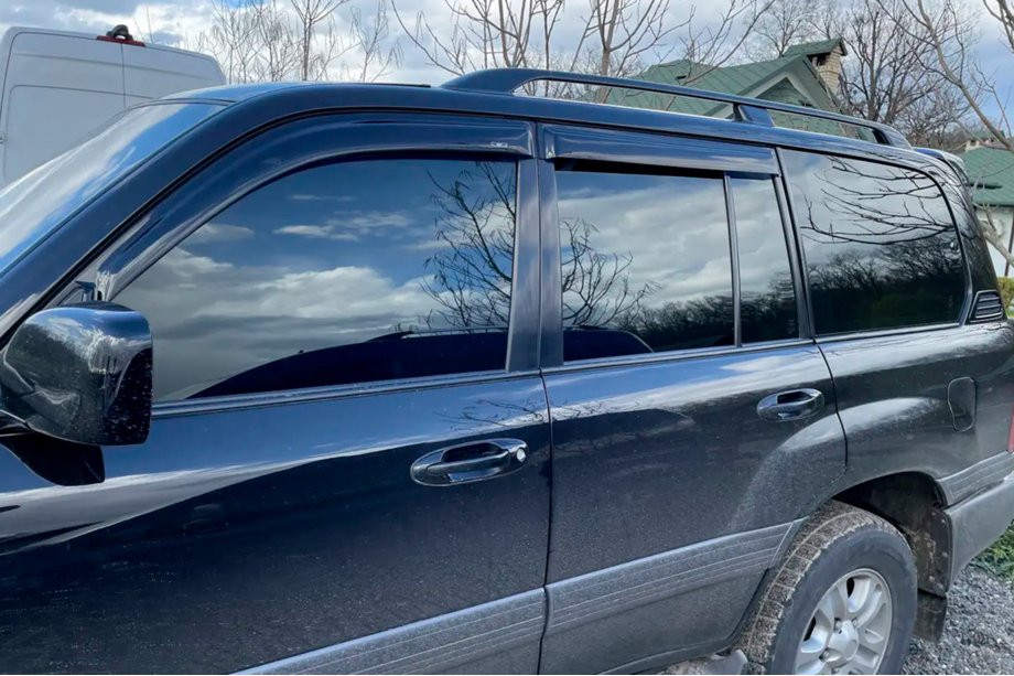 Toyota Land Cruiser 100 1998–2007 Deflektory okien (4 ks, HIC) Image