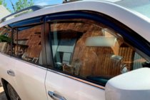Toyota Land Cruiser 200 2007–2021 Okenné deflektory 8 cm (4 ks, HIC) fotografia 16