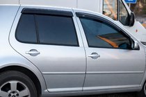 Volkswagen Golf 3 1991–2001 Deflektory okien (4 ks, HIC) fotografia 6