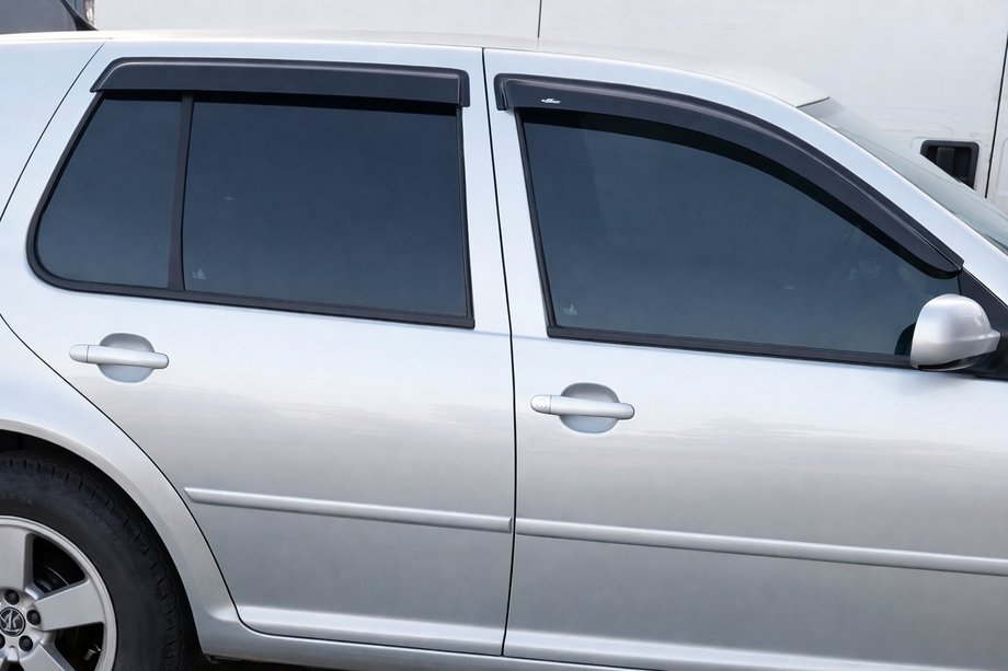 Volkswagen Golf 3 1991–2001 Deflektory okien (4 ks, HIC) Image