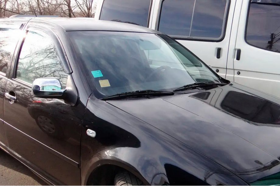 Volkswagen Golf 4 1997–2006 Deflektory okien Variant (4 ks, HIC) Fotografia 5