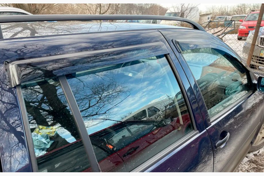 Volkswagen Golf 4 1997–2006 Deflektory okien Variant (4 ks, HIC) Fotografia 3