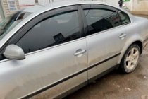 Volkswagen Passat B5 1997–2005 Deflektory okien SD (4 ks, HIC) fotografia 2