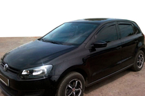 Volkswagen Polo 2010–2017 Okenné deflektory HB (4 ks, HIC) fotografia 3
