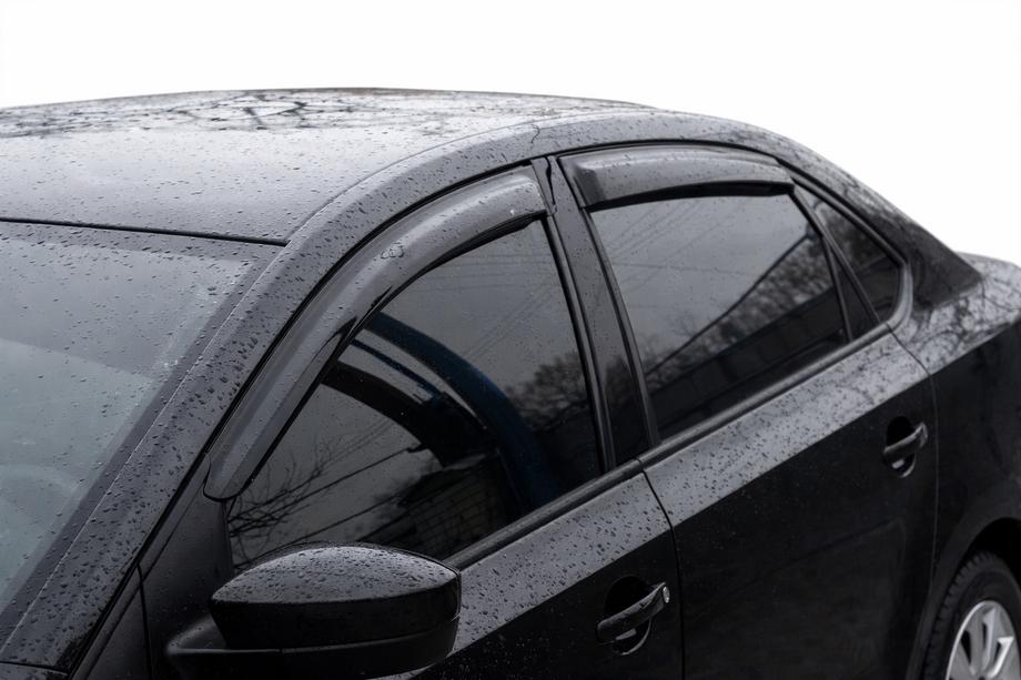 Volkswagen Polo 2010–2017 Deflektory okien SD (4 ks, HIC) Image