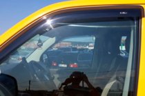 Volkswagen T6 2015–2024 Okenné veterné deflektory (2 ks, HIC) fotografia 3