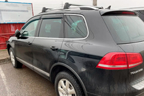 Volkswagen Touareg 2010–2018 Deflektory okien (4 ks, HIC) fotografia 4