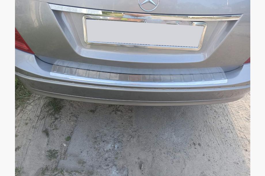 Mercedes trieda C W204 2007–2015 Lišta na zadný nárazník (SW, lesk, nerez) Image