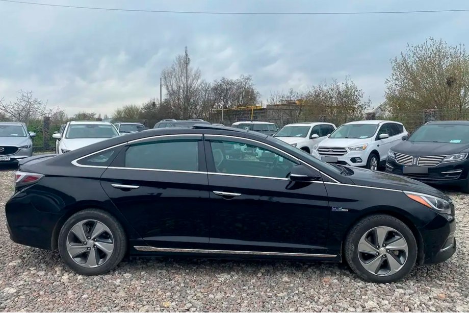 Hyundai Sonata LF 2014–2019 Okenné deflektory s chrómovou lištou (4 ks, HIC) Image