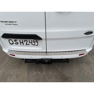 Nerezová lišta na zadný nárazník Carmos (nerez) Ford Custom 2013–2022 fotografia 1
