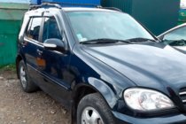 Mercedes ML W163 1997–2005 Deflektory okien (4 ks, HIC) fotografia 3