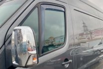 Mercedes Sprinter W906 2006–2018 Vkladané okenné deflektory (2 ks, HIC) fotografia 13