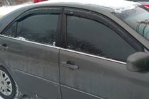 Toyota Camry 2001–2006 Deflektory okien (4 ks, HIC) fotografia 2