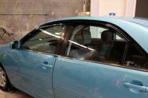 Toyota Camry 2001–2006 Deflektory okien (4 ks, HIC) fotografia 5