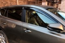 Toyota Rav 4 2013–2018 Deflektory okien (4 ks, HIC) fotografia 5