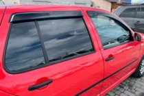 Volkswagen Golf 4 1997–2006 Okenné deflektory HB (4 ks, HIC) fotografia 3