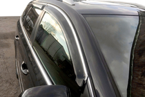 Volkswagen Passat B6 2006–2012 Okenné deflektory s chrómovou lištou SW (4 ks, HIC) fotografia 7