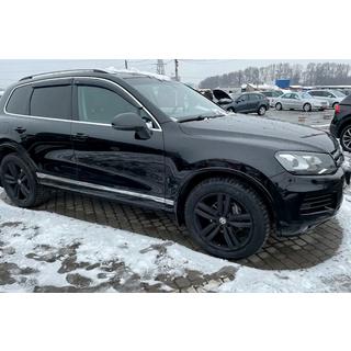 Okenné deflektory s chrómovou lištou (4 ks, HIC) Volkswagen Touareg 2010–2018 fotografia 3