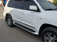 Lexus LX570/450d 2008–2022 Bočné prahy s LED (dizajn Lexus 2012-2016) fotografia 8