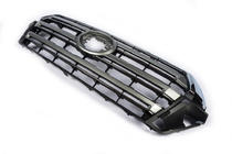 Toyota Land Cruiser 200 2007–2021 Maska chladiča 2016-2021 (Stock dizajn) fotografia 1