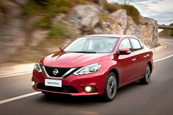 Recenzia modernizovaného sedanu Nissan Sentra