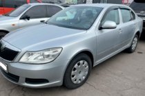 Skoda Octavia II A5 2010–2013 Okenné deflektory LiftBack (4 ks, HIC) fotografia 5