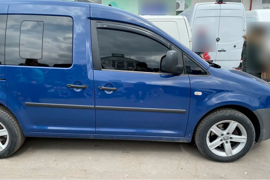 Volkswagen Caddy 2015–2020 Okenné veterné deflektory (2 ks, HIC) Fotografia 8