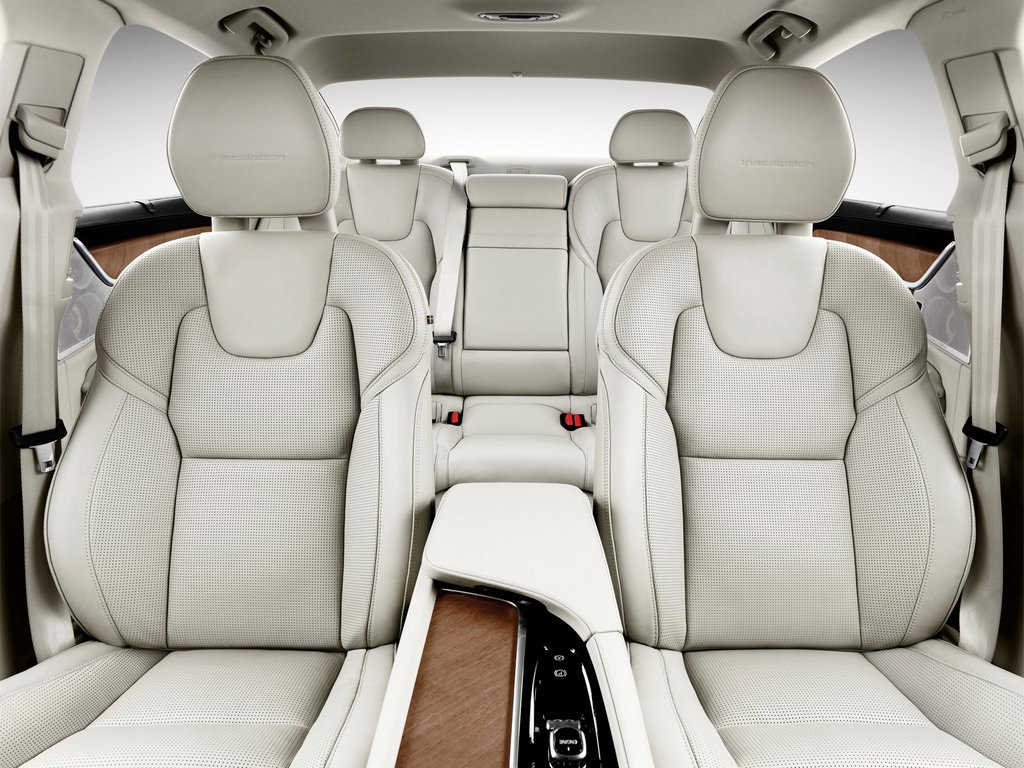 Recenzia prémiového sedanu Volvo S90
