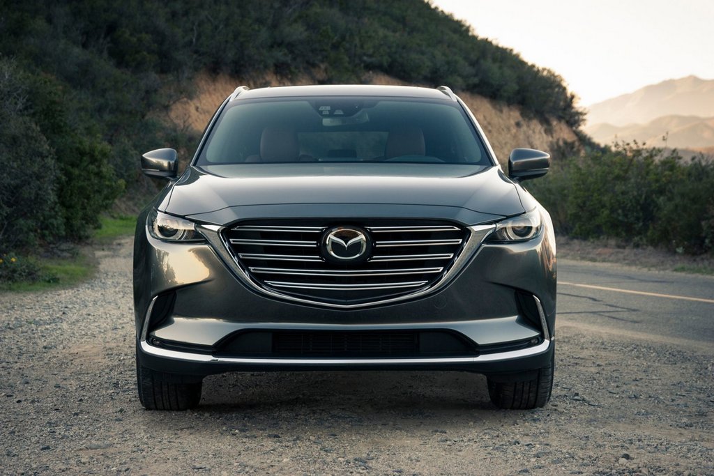 Druhá generácia plnohodnotného crossoveru Mazda CX-9