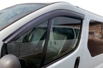 Nissan Primastar 2002–2014 Okenné veterné deflektory (2 ks, HIC) fotografia 13