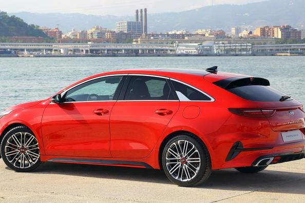 Zoznámenie s kombi Kia ProCeed