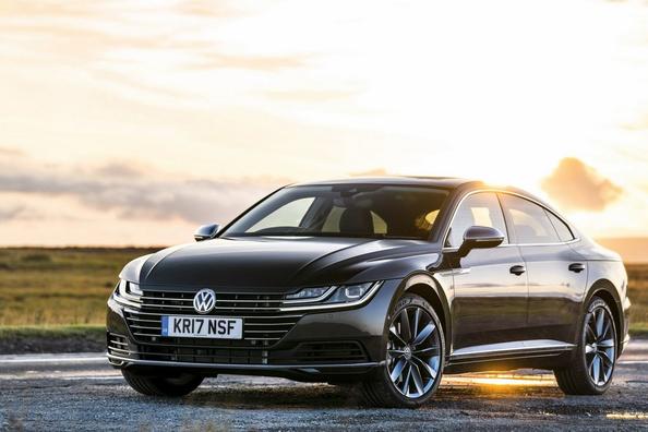 Päťdverový liftback Volkswagen Arteon