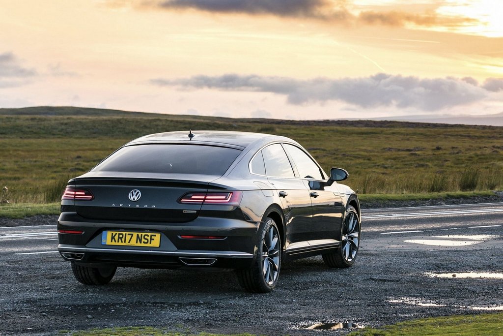 Päťdverový liftback Volkswagen Arteon