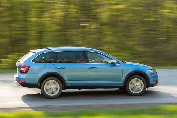 Skoda Octavia Scout: generácie A5, A7 a A8 – čo skontrolovať pri kúpe jazdenky a aké doplnky sa hodia Fotografia 11